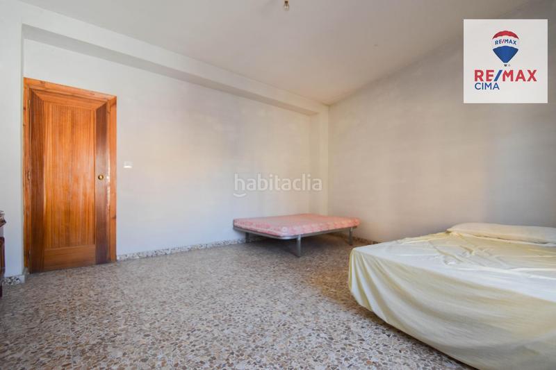 Foto a046552d-2133-4e73-a8d5-8b6f8d1dda08. Chalet en calle lavadero 12 gran casa con terreno en Cúllar Vega
