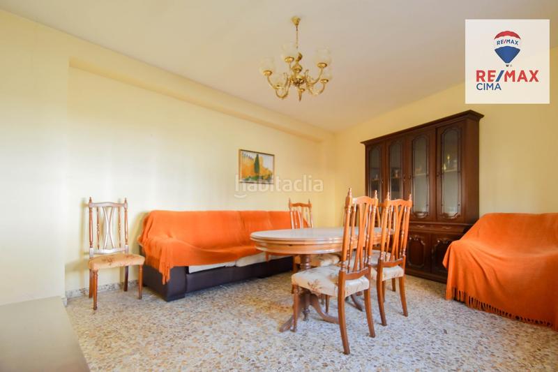 Foto a3674c36-3bf6-46ff-adb1-5946ca0f3c43. Chalet en calle lavadero 12 gran casa con terreno en Cúllar Vega