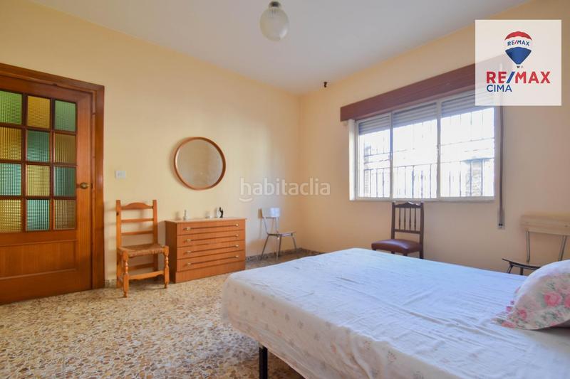 Foto ccbf8345-8e1d-4be6-8581-1aba63a5549c. Chalet en calle lavadero 12 gran casa con terreno en Cúllar Vega