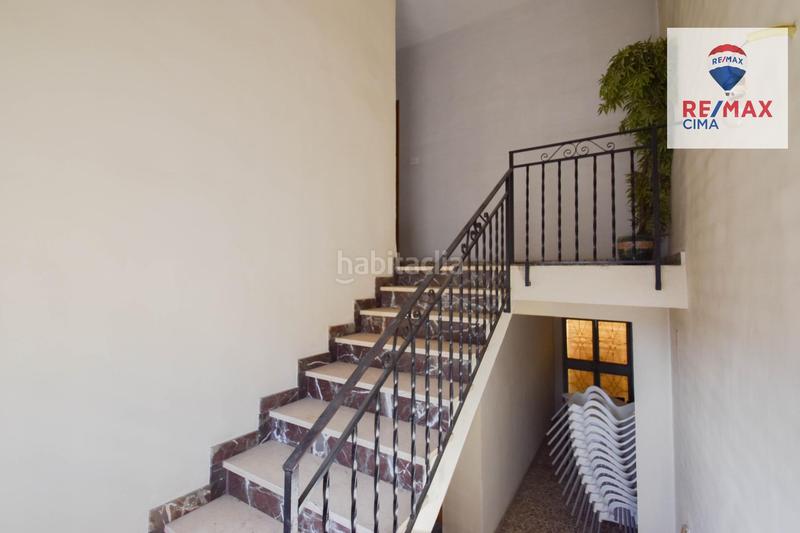Foto f09bcdde-0c23-40e8-8cd5-f84f8743b32c. Chalet en calle lavadero 12 gran casa con terreno en Cúllar Vega