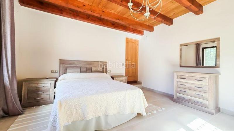 Foto d64ecd9e-5498-4e20-b772-49727ed55560. Xalet amb calefacció aparcament piscina a Castril