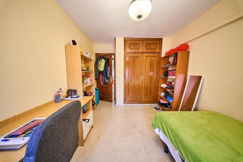 Foto ef5ea9cd-1dbc-4b4c-851a-610069591026. Piso en albert einstein 3 piso con 166 m2 en plaza einstein en Granada