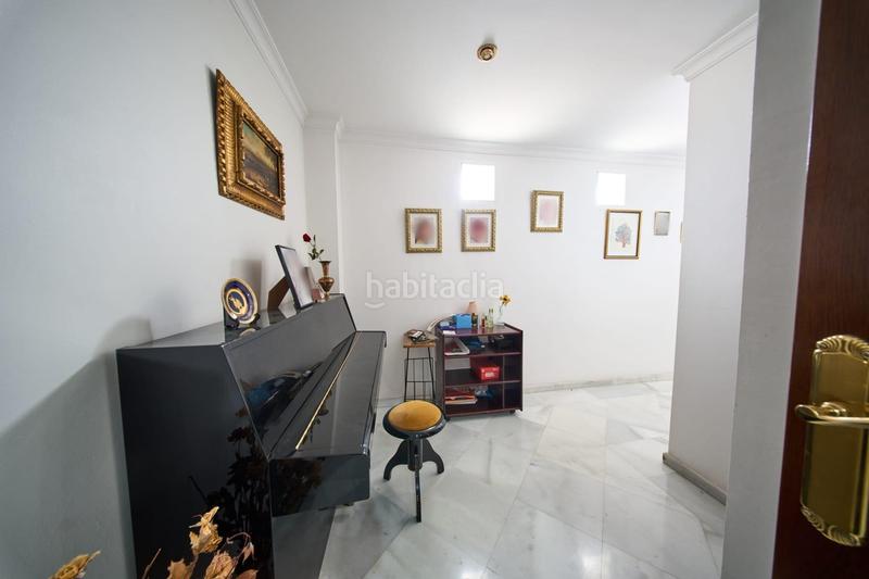 Foto 3cb3f4fd-9ecb-4ad5-99d3-dc32e2420006. Edificio  venta centro en Albolote