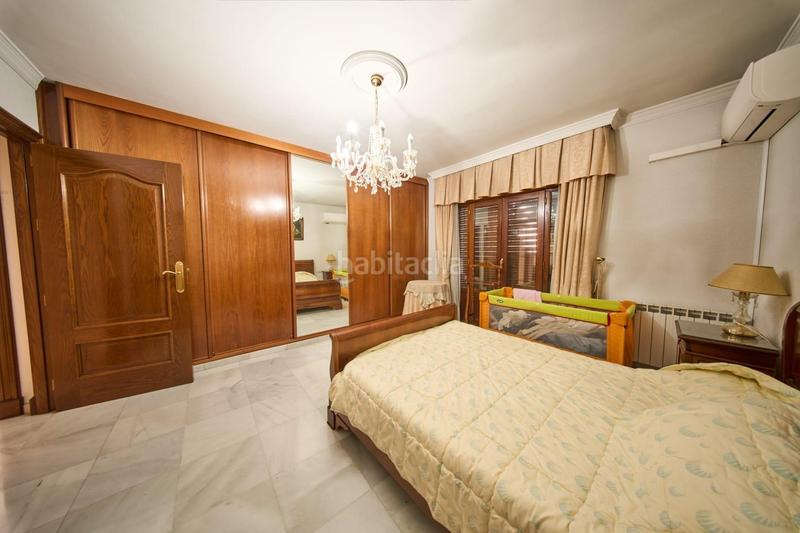 Foto 4f218777-de82-4768-95bd-a7599aca086f. Edificio  venta centro en Albolote