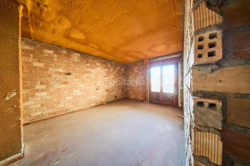 Foto 643c59d8-c963-4dbb-b47d-998e00d8fed0. Edificio  venta centro en Albolote