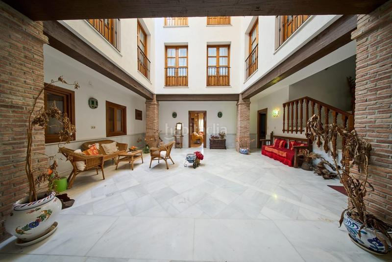 Foto 78bcead0-0d4b-473a-beb9-f822c08d1175. Edificio  venta centro en Albolote