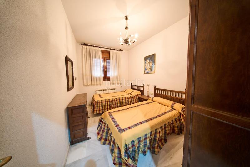 Foto a5a81ab0-6401-4eb5-953f-413f6b23bb80. Edificio  venta centro en Albolote