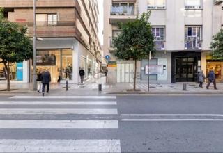 Location Local commercial à Recogidas 13. Oportunidad única en calle recogidas!