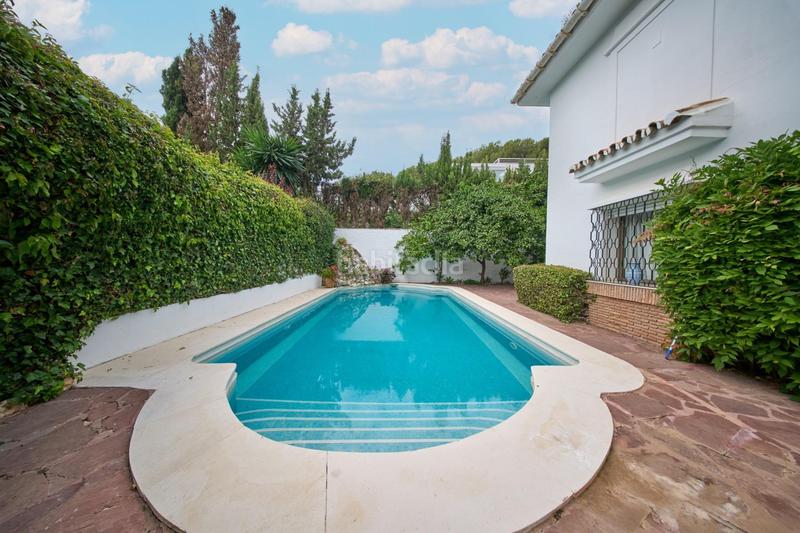 Foto 2df3d1c8-6e54-4586-807e-05720fa8ba4a. Xalet amb calefacció aparcament piscina a Los Monteros Marbella