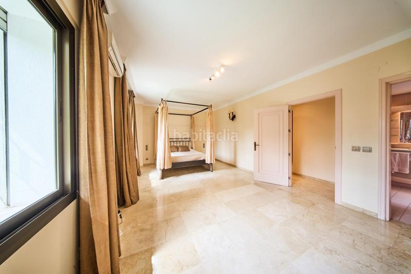 Foto 43dc0d84-cbc4-4a44-b04d-e084f8ac4aad. Xalet amb calefacció aparcament piscina a Los Monteros Marbella