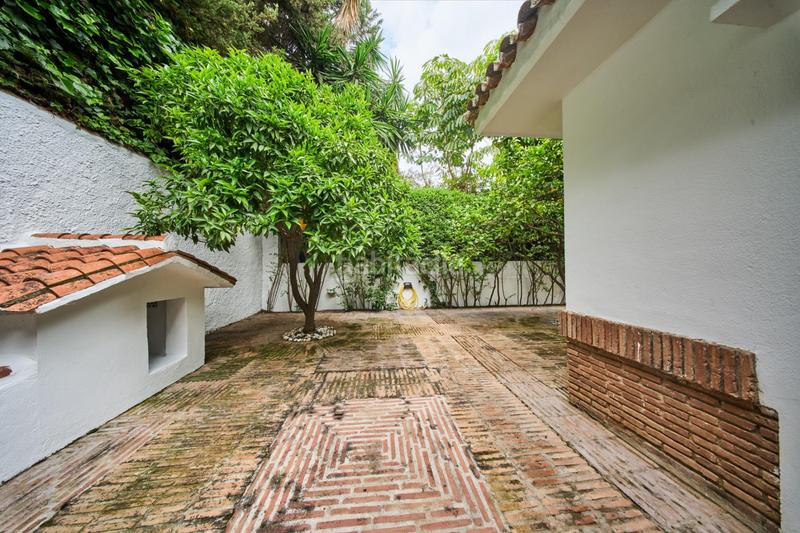 Foto 84d07031-4eba-4ea6-b196-e433b6077418. Xalet amb calefacció aparcament piscina a Los Monteros Marbella