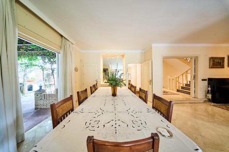 Foto abc9237e-77dc-47e4-91eb-3cfc3fe66637. Xalet amb calefacció aparcament piscina a Los Monteros Marbella