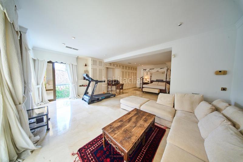 Foto b9aa3bd3-c334-4ba0-a262-c078690b6cbd. Xalet amb calefacció aparcament piscina a Los Monteros Marbella