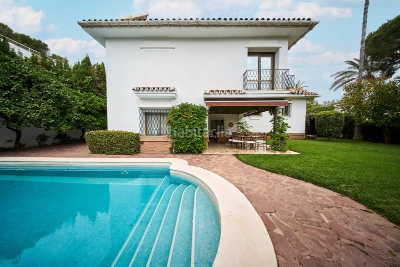 Foto d7d151ec-12ae-4fd7-8760-ebadbe5a33d3. Xalet amb calefacció aparcament piscina a Los Monteros Marbella