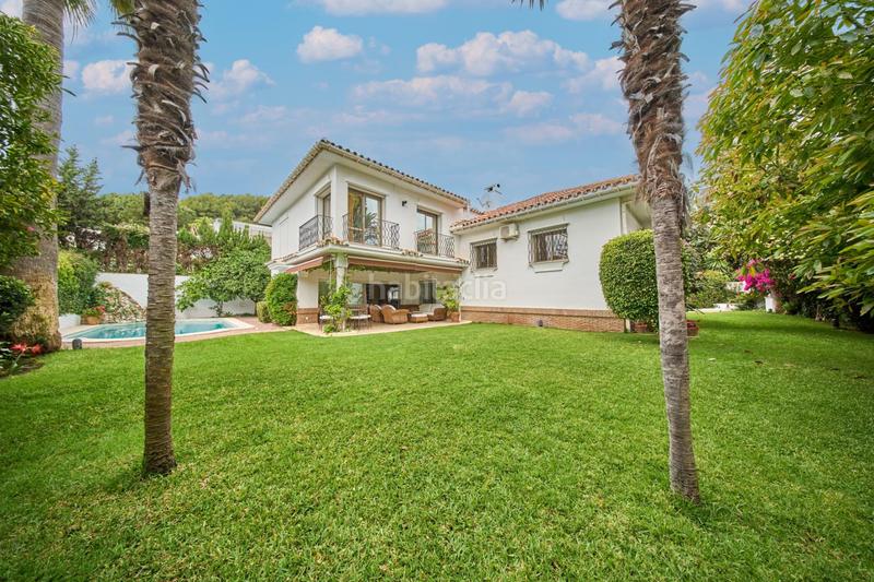 Foto de128585-7f57-4896-8a1b-80a2af9facb1. Xalet amb calefacció aparcament piscina a Los Monteros Marbella