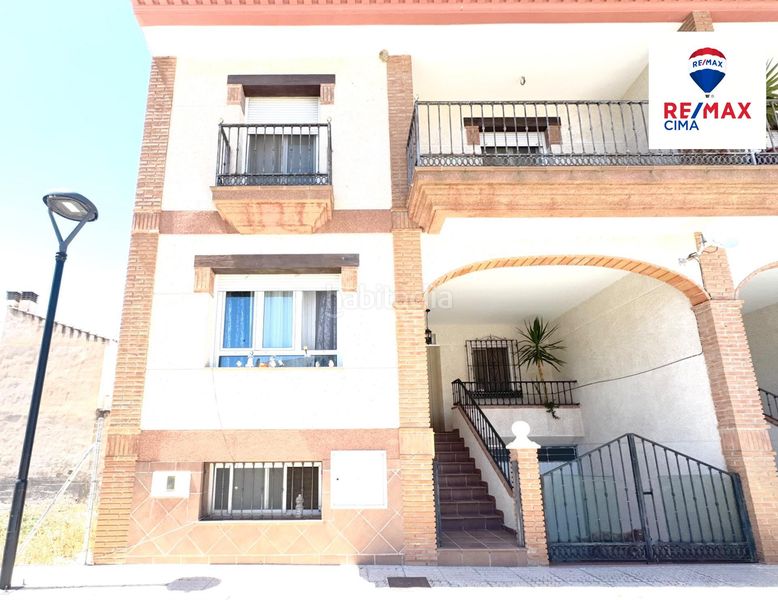 Foto 363dce5d-4858-4f6e-bb87-f3c5634b666f. Casa adossada amb aparcament a Zújar