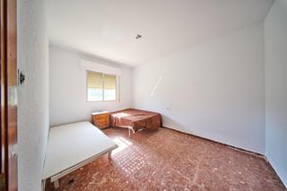 Chalet à Moraleda de Zafayona. Cortijo con piscina, zonas recreativas y gran parcela en moraled