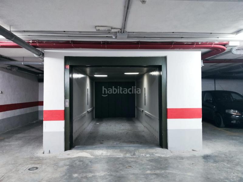 Foto be5964dd-46c5-4fdf-bf34-f989d618cca2. Autoparkplatz in San Matías - Realejo Granada