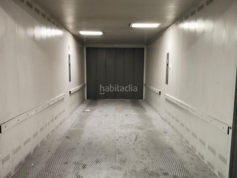 Foto da17dbd1-8988-4322-bcfb-25c95d0ab992. Autoparkplatz in San Matías - Realejo Granada