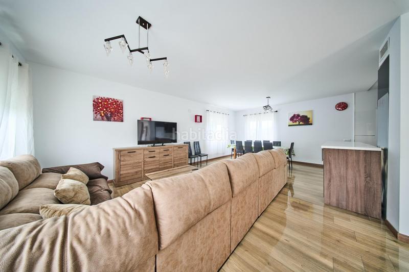 Foto 884c960a-8211-4c4a-aab8-df0aea4d6a8b. Xalet a ur el puntal - c-2 109 a Padul