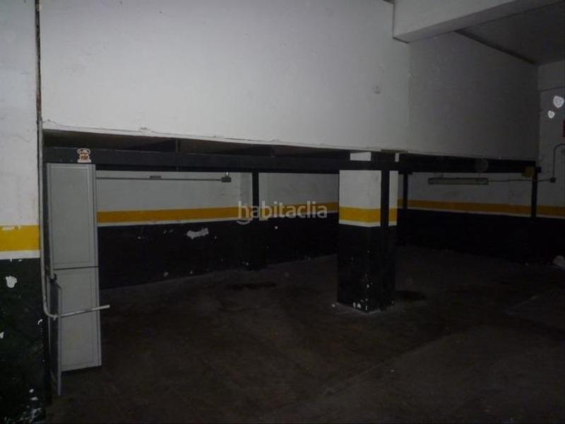 Foto b8d28274-53a5-4001-a97c-2722585ecd3b. Lloguer local comercial a calle calle de pedro antonio de alarcón 79 a Granada
