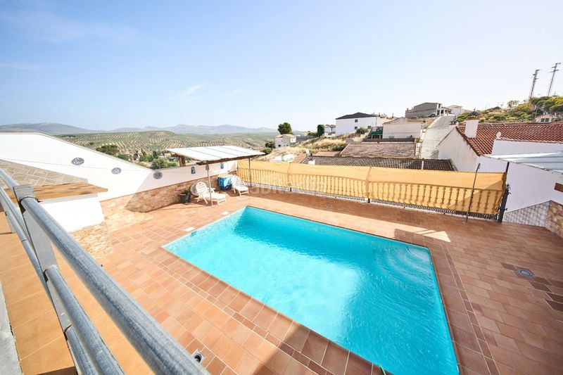 Foto 09a3751b-30b7-43f9-8e9e-f8b26b58d604. Xalet amb calefacció aparcament piscina a Deifontes