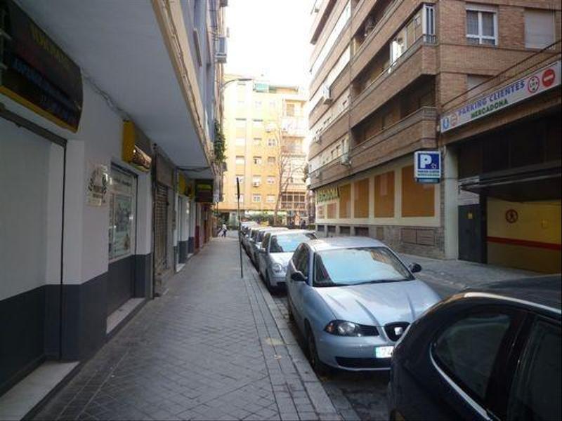 Foto 9dc4b5c4-b0c8-4b38-9b98-2e5e463074ef. Lloguer local comercial a calle calle sol 21 a Camino de Ronda Granada