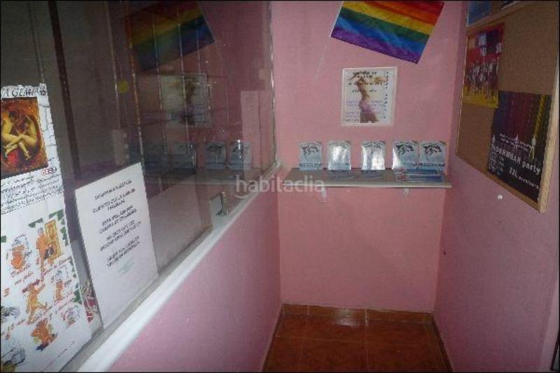 Foto c8452a69-20c1-49b8-a208-f67e43b778ab. Lloguer local comercial a calle calle sol 21 a Camino de Ronda Granada