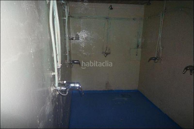 Foto db8f9c06-e1ef-4ba9-b68d-672352b57cca. Lloguer local comercial a calle calle sol 21 a Camino de Ronda Granada
