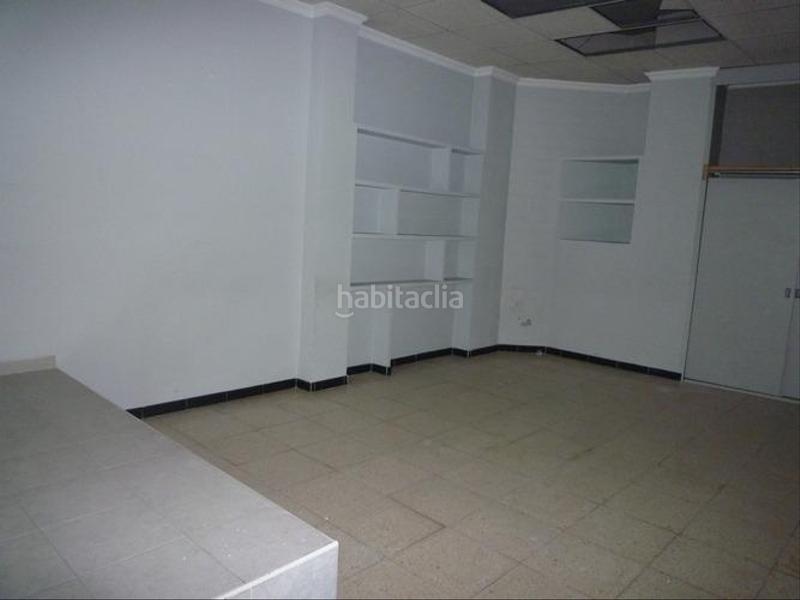 Foto 884dc0c7-dbfa-4470-b034-a1841d7ad1aa. Location local commercial dans calle calle martínez campos 10 dans Granada