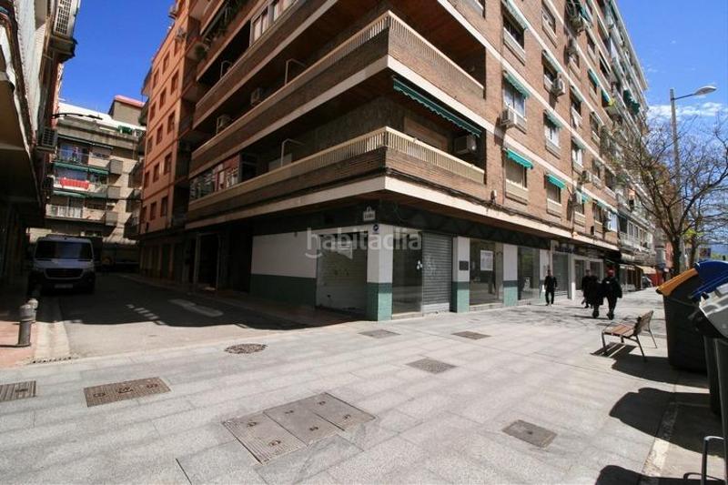 Foto 4f245b4f-d7a0-4d32-9ea7-400200dc4700. Rent business premise in camino camino de ronda 40 in Granada