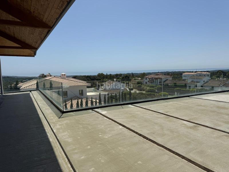Foto 7d73228c-13e7-4d62-825c-3dbf1f813ed3. Chalet con riscaldamento parcheggio piscina in Sotogrande alto Sotogrande