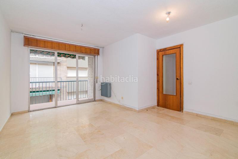 Foto 29789f78-3773-4218-b0e4-6232966a6396. Alquiler piso  para estudiantes amueblado en la zona de alhamar, genil,camino de ronda, barrio figares en Granada