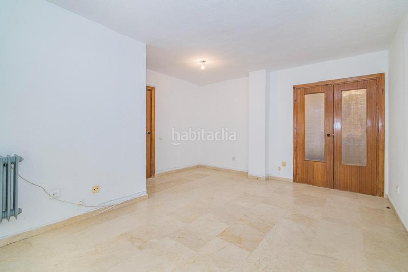 Foto 6098cd67-d6c9-4ea9-9788-c26d6304c105. Alquiler piso  para estudiantes amueblado en la zona de alhamar, genil,camino de ronda, barrio figares en Granada