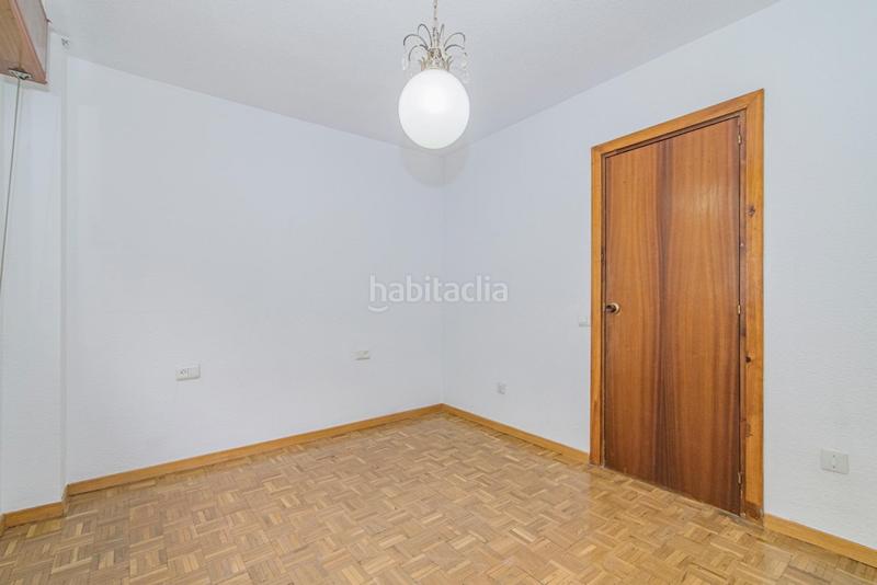 Foto 83c96caa-7322-449a-a6f8-5c503837d86f. Alquiler piso  para estudiantes amueblado en la zona de alhamar, genil,camino de ronda, barrio figares en Granada