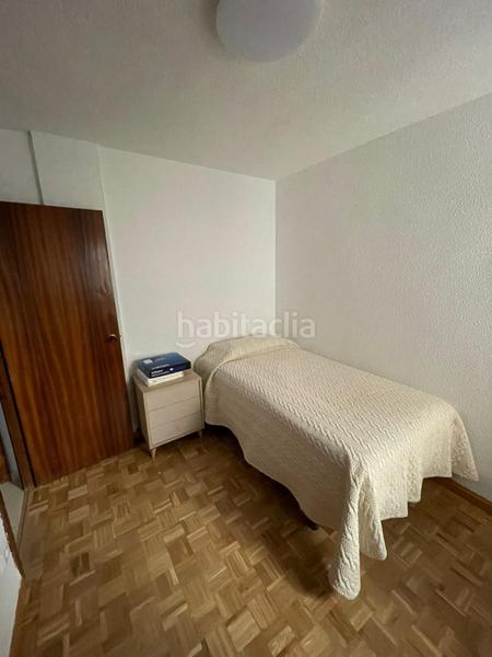 Foto c41795fb-39b0-4044-9a5c-31349b7093db. Alquiler piso  para estudiantes amueblado en la zona de alhamar, genil,camino de ronda, barrio figares en Granada