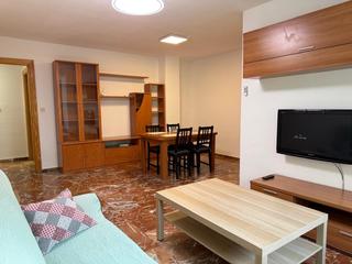 Location Appartement à De pulianas 28. Alquiler para estudiantes en urbanización miraflores