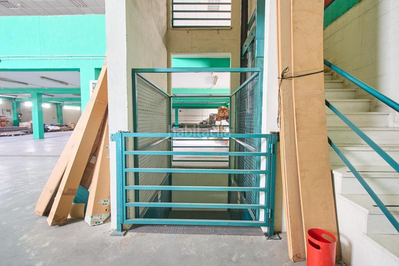 Foto 059a0354-03df-4dc3-b9ec-0a3c0d2c1903. Nau industrial a carretera de motril 48 a Polideportivo Alhendín