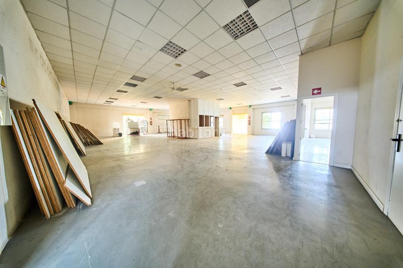 Foto 60ae5303-4f91-4863-b54e-200a9fe72d31. Nau industrial a carretera de motril 48 a Polideportivo Alhendín