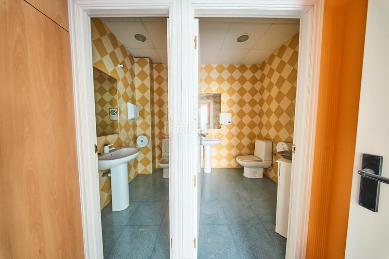 Foto 66ba7398-cf38-4a23-8bb5-cffb803fd454. Nau industrial a carretera de motril 48 a Polideportivo Alhendín