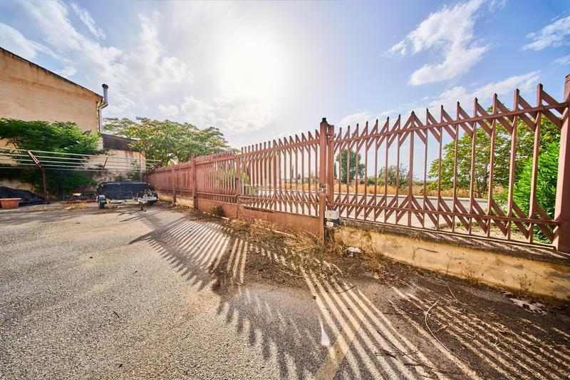 Foto a258ff7e-9a49-42cf-b238-3825d137c285. Nau industrial a carretera de motril 48 a Polideportivo Alhendín