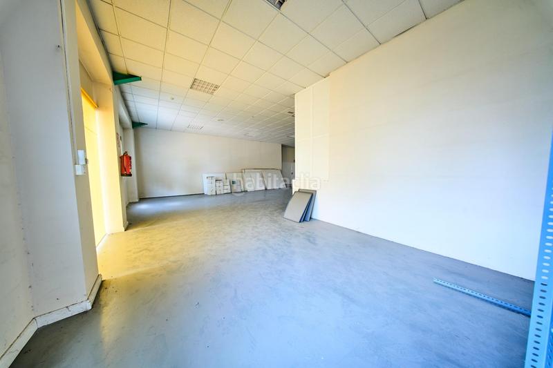 Foto cb77cbe7-0720-4489-a0a0-713301bac83a. Nau industrial a carretera de motril 48 a Polideportivo Alhendín