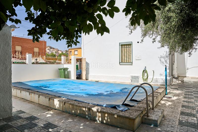 Foto 095cc4b9-2a6e-466d-a33b-917748a91a37. Casa bifamiliare con parcheggio piscina in Crta. De la Sierra Granada