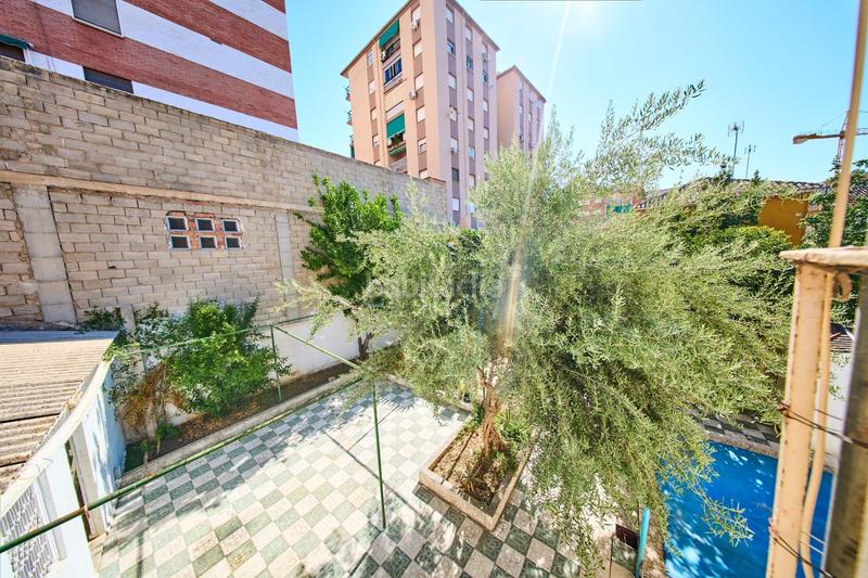 Foto 3b592a1a-8366-4fe4-a502-b9002dd7b867. Casa bifamiliare con parcheggio piscina in Crta. De la Sierra Granada