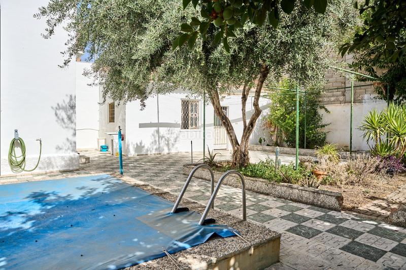 Foto 44f720d2-7bf1-4f41-b0b1-fcb0779099b6. Casa bifamiliare con parcheggio piscina in Crta. De la Sierra Granada