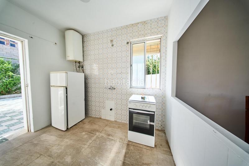 Foto e4742cea-09bd-4f7e-b20b-e84abe3fc786. Casa bifamiliare con parcheggio piscina in Crta. De la Sierra Granada