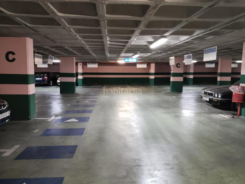 Foto 1d47eede-5deb-4745-9ce5-9b1bb0119836. Autoparkplatz in Camino de Ronda Granada