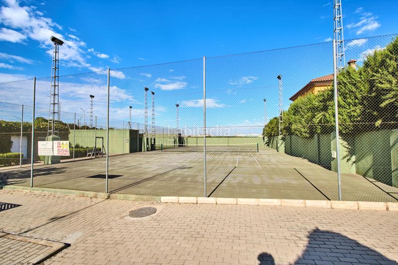 Foto 158f5e61-c13d-4611-adab-5b87f76f37fb. Terreno residencial en urbanizacion de la romana 5 última parcela en la romana Ambroz 1.000 m en Vegas del Genil