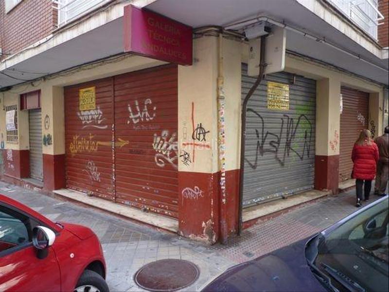 Foto 99107177-baba-469f-a954-3859d69061ea. Alquiler local comercial en calle calle del cristo de medinaceli local en esquina junto recogidas en Granada