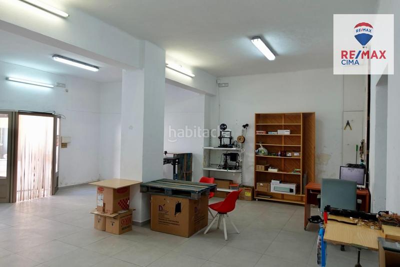 Foto 8f9ef27b-3182-4cd0-a3b2-21beb1ad5676. Lloguer local comercial a calle perez 2 a Cúllar